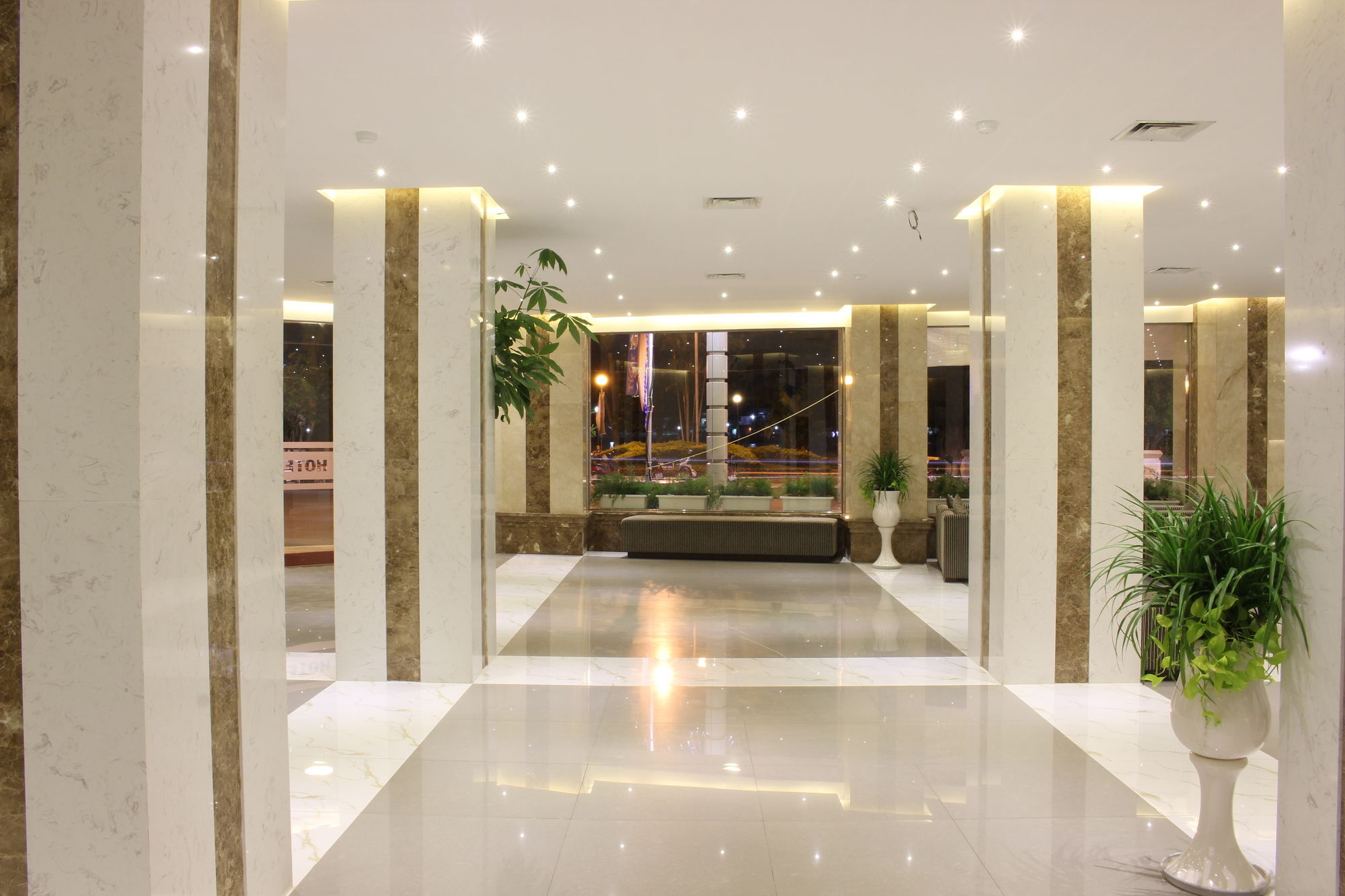 International Hotel Can Tho Esterno foto